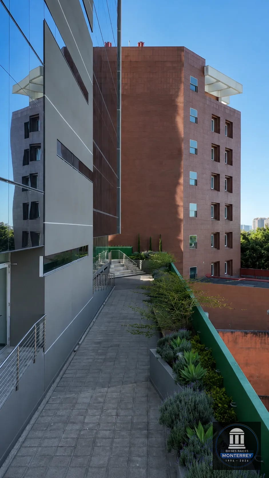 Edificio Corporativo en Renta (preda) | Lado a | Zona 10 de Guatemala — Edificio en Alquiler en Zona 10, Guatemala, Ciudad — foto 12 de 17