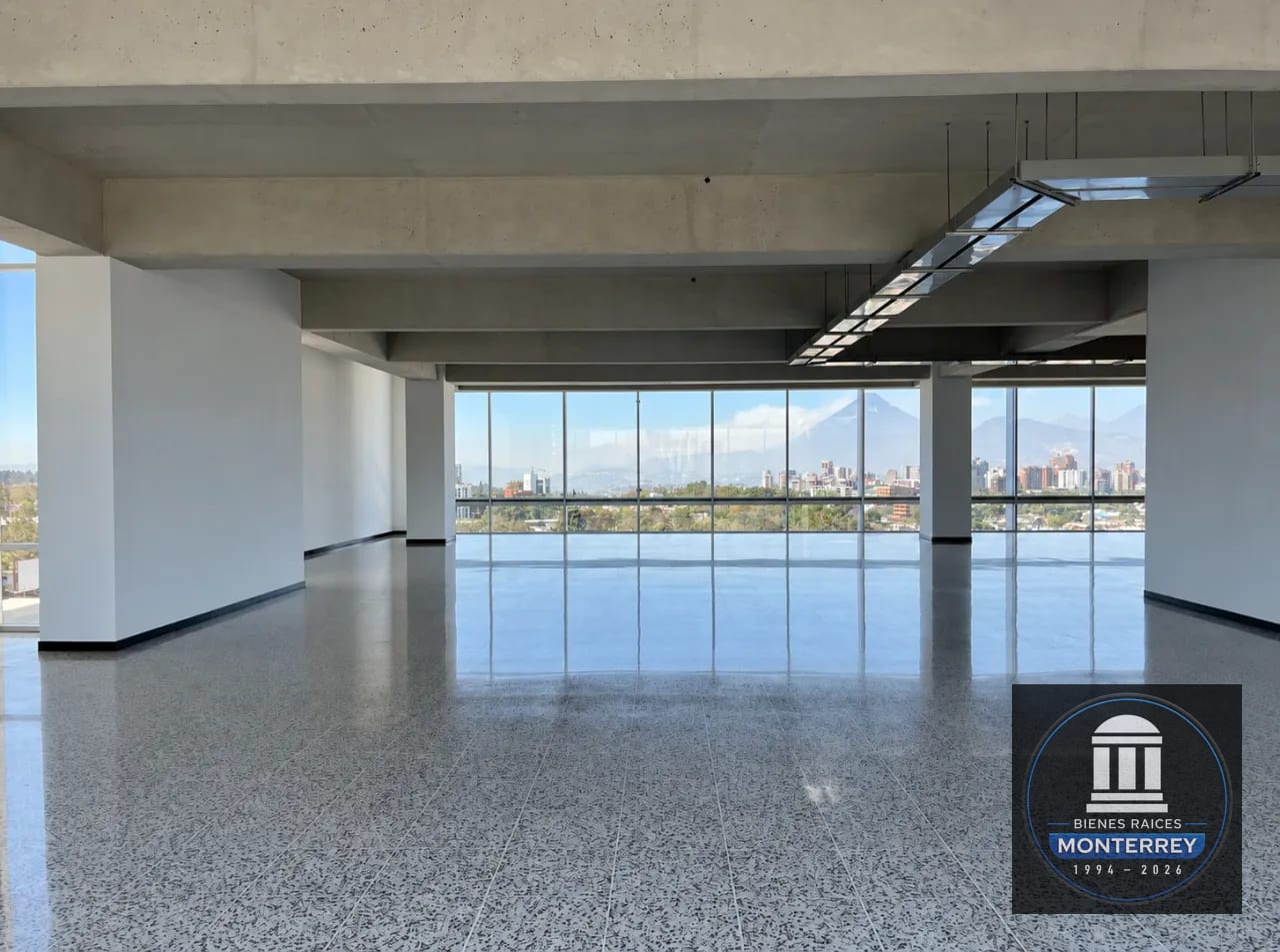 Edificio Corporativo en Renta (preda) | Lado a | Zona 10 de Guatemala — Edificio en Alquiler en Zona 10, Guatemala, Ciudad — foto 11 de 17