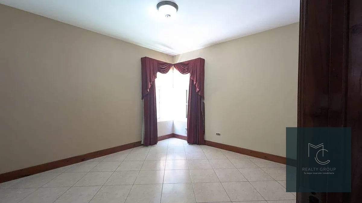 Casa Renta/venta Residenciales el Ensueño — Casa en Alquiler en San Lucas Sacatepéquez, Sacatepéquez — foto 4 de 17