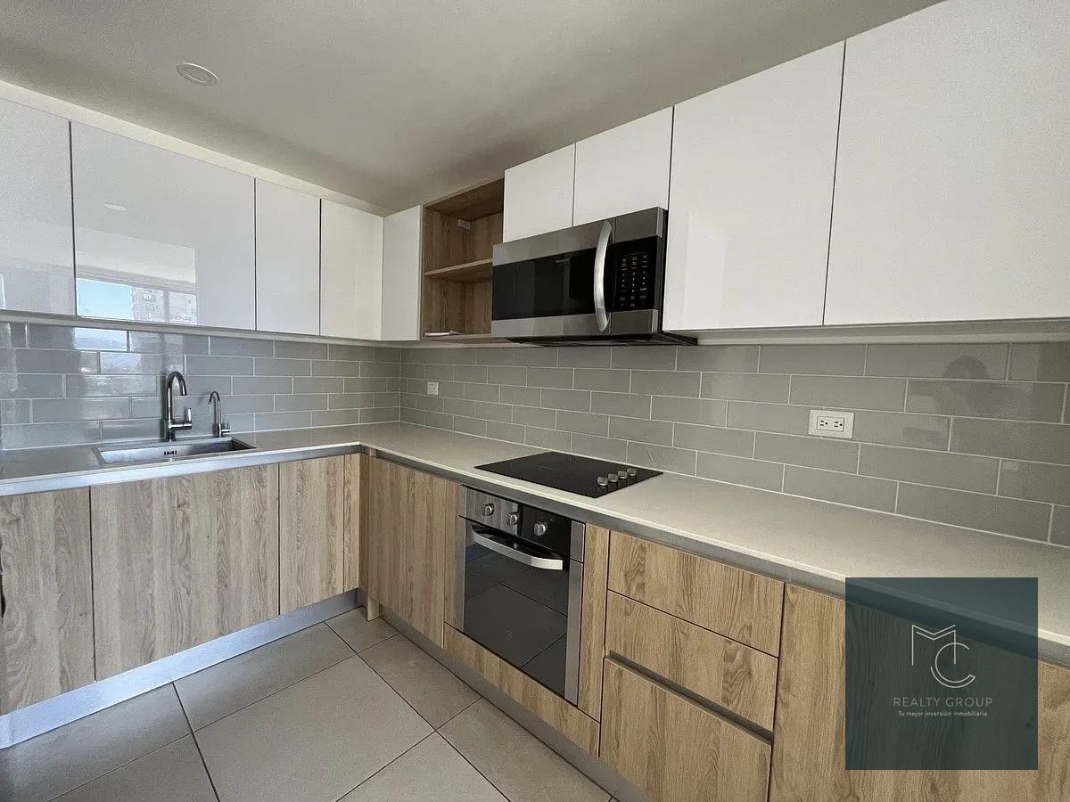 Apartamento semi amueblado en RENTA y VENTA - zona 10 — Apartamento en Alquiler en Mira, Zona 10, Guatemala, Ciudad — foto 2 de 14
