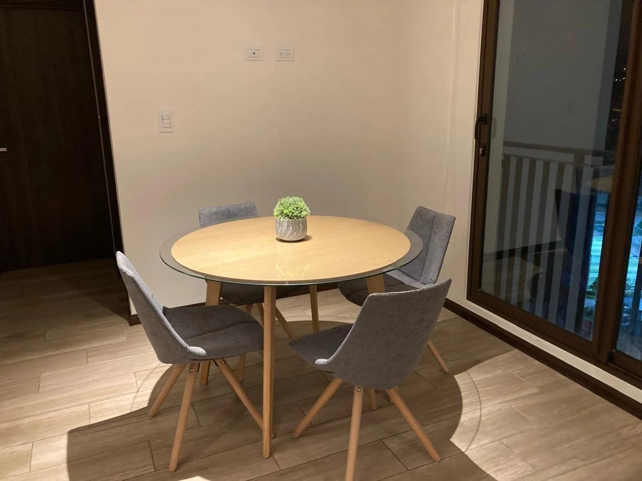 Lindo Apartamento en Venta en 20/21 zona 16 — Apartamento en Venta en San Isidro 20/21, Zona 16, Guatemala, Ciudad — foto 4 de 10