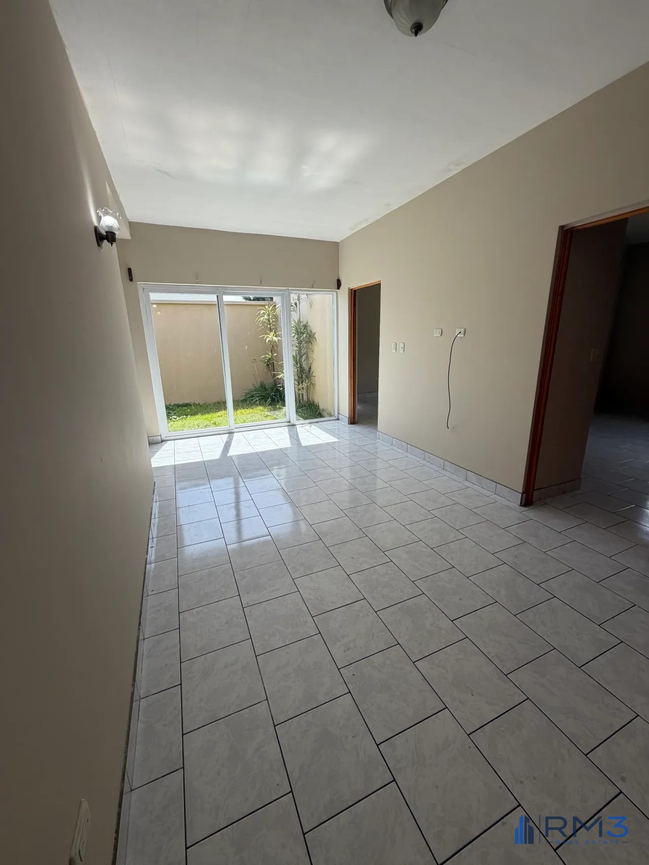 SUPERPRECIO! Venta de Casa 1 nivel en Residenciales Los Manantiales — Casa en Venta en San José Pinula, Guatemala, Ciudad — foto 5 de 11