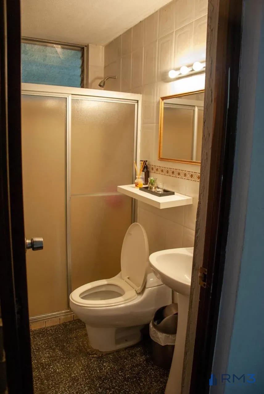Venta de Casa con Piscina en Santa Rita 2, Zona 2 de Mixco — Casa en Venta en Zona 2 Mixco, Guatemala, Ciudad — foto 14 de 14
