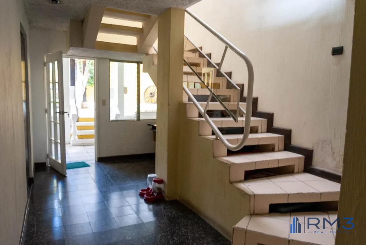 Venta de Casa con Piscina en Santa Rita 2, Zona 2 de Mixco — Casa en Venta en Zona 2 Mixco, Guatemala, Ciudad — foto 9 de 14