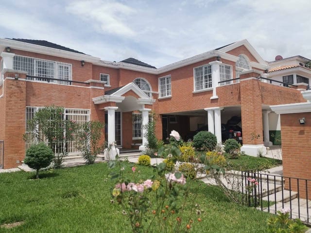 Casa en Venta la Montaña Zona 16 — Casa en Venta en La Montaña, Zona 16, Guatemala, Ciudad — foto 1 de 3