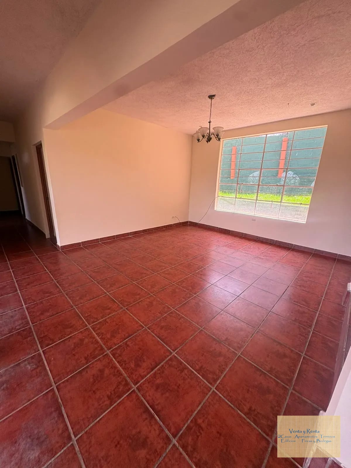 Zona 16 Casa Fuera de Garita Canajuyu — Casa en Venta en Kanajuyú, Zona 16, Guatemala, Ciudad — foto 6 de 13