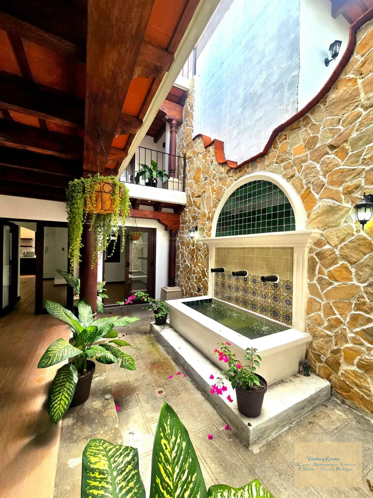 Casa en Residenciales Antigua Gardens — Casa en Venta en Antigua Gardens, Alotenango, Sacatepéquez — foto 3 de 7