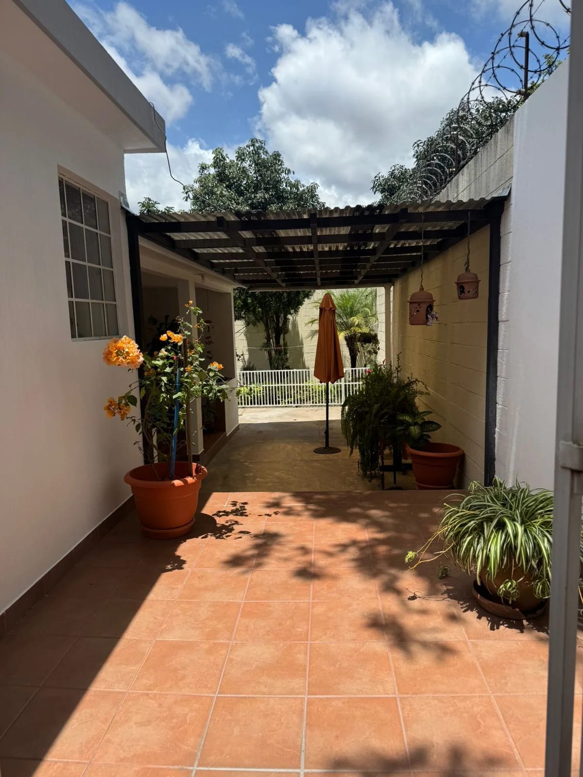 CASA EN VENTA, SAN CRISTOBAL SECTOR B1 ZONA 8 DE MIXCO — Casa en Venta en Zona 8 Mixco, Guatemala, Ciudad — foto 12 de 17