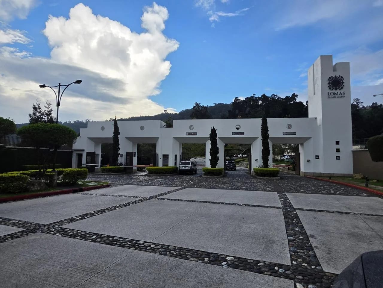 Espectacular residencia en venta en zona 16 Lomas de San Isidro — Casa en Venta en Lomas de San Isidro, Zona 16, Guatemala, Ciudad — foto 2 de 15
