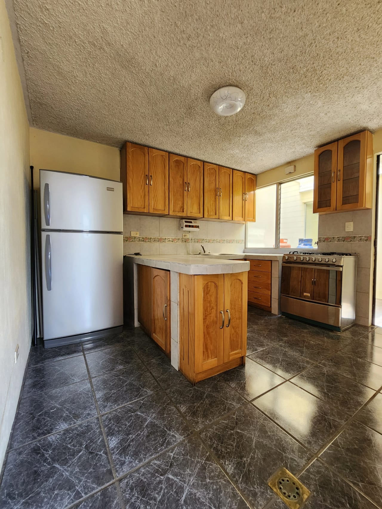 RENTA | Propiedad en Zona 15 - Espacio Versátil para Clínica, Oficina, Salón o Showroom Privado — Casa en Alquiler en Vista Hermosa III, Zona 15, Guatemala, Ciudad — foto 5 de 17