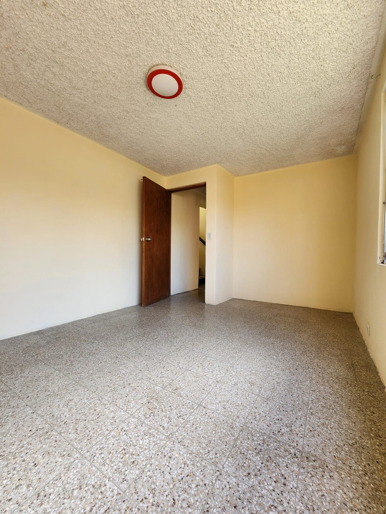 RENTA | Propiedad en Zona 15 - Espacio Versátil para Clínica, Oficina, Salón o Showroom Privado — Casa en Alquiler en Vista Hermosa III, Zona 15, Guatemala, Ciudad — foto 16 de 17
