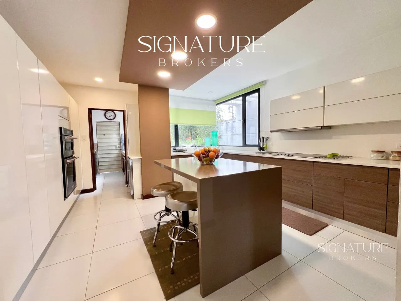 Casa con Piscina en venta Zona 15 – VHI dentro de garita — Casa en Venta en Zona 15, Guatemala, Ciudad — foto 2 de 8