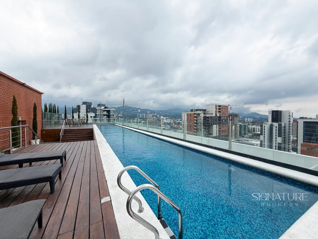 Apartamento Semi-Amueblado en Renta - Casalini Diagonal 6, Z. 10 — Apartamento en Alquiler en Casalini Diagonal 6, Zona 10, Guatemala, Ciudad — foto 6 de 9