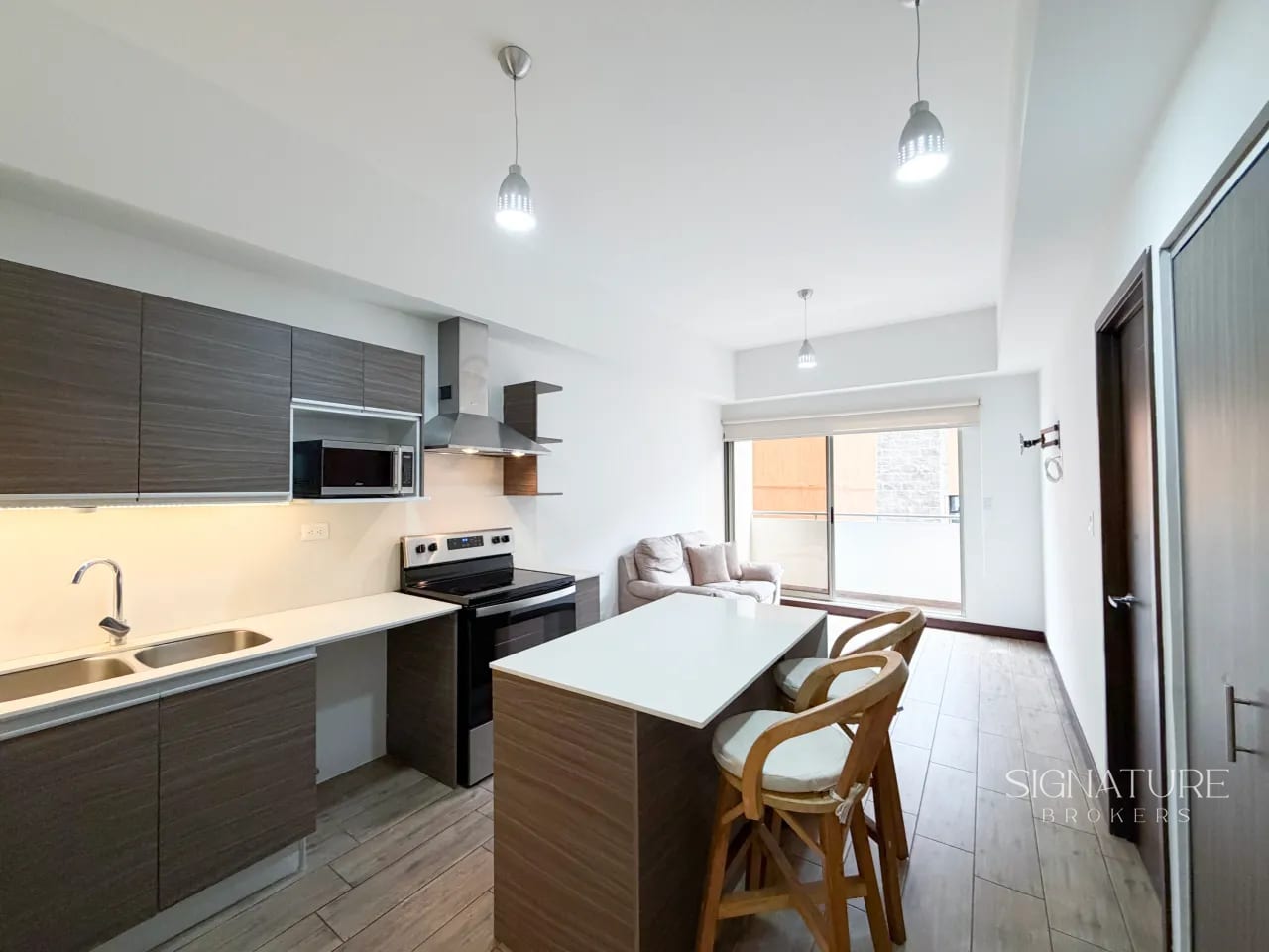Apartamento Semi-Amueblado en Renta - Casalini Diagonal 6, Z. 10 — Apartamento en Alquiler en Casalini Diagonal 6, Zona 10, Guatemala, Ciudad — foto 2 de 9
