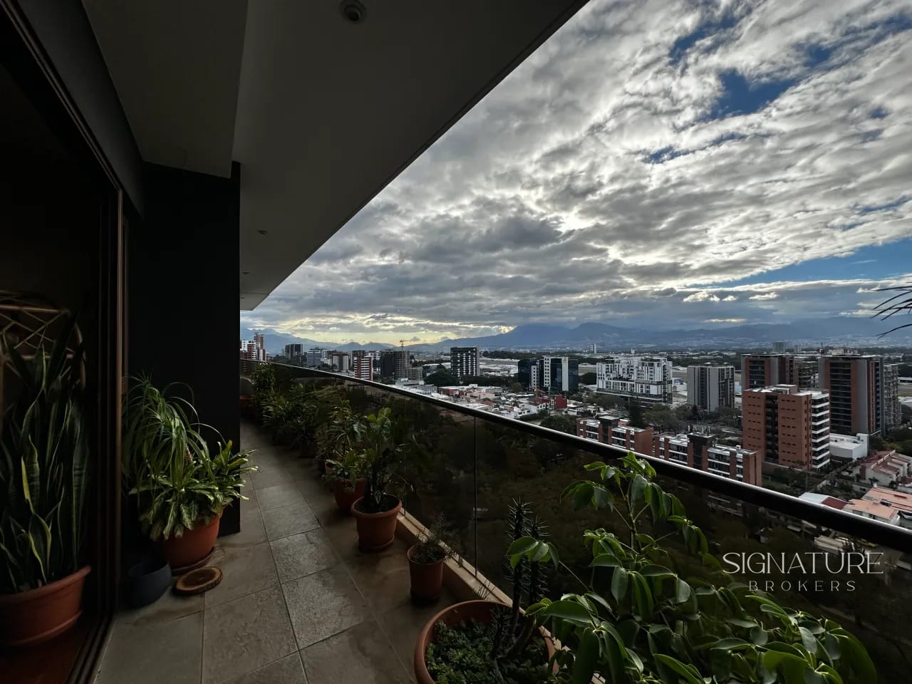 Penthouse en Venta-San Patricio II, Z.14 — Apartamento en Venta en San Patricio 2, Zona 14, Guatemala, Ciudad — foto 12 de 14