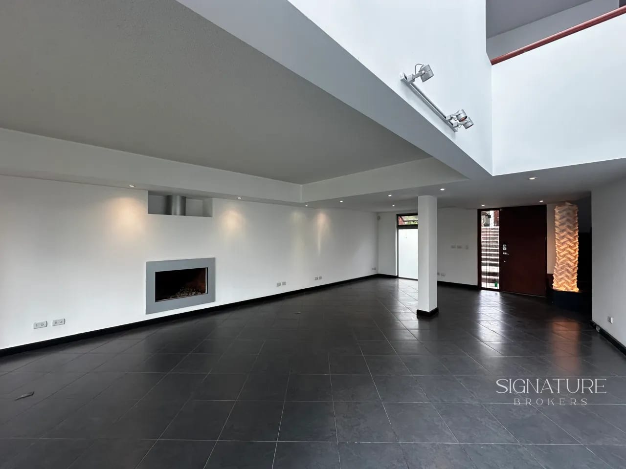 Casa en Venta - Condominio Encinos 6, Cayala Z.16 — Casa en Venta en Zona 15, Guatemala, Ciudad — foto 4 de 17