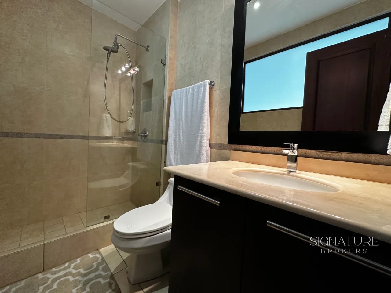 Apartamento amuebaldo en Renta - Santa Maria Z.10 — Apartamento en Alquiler en Lomas de San Jacinto, Zona 10 Mixco, Guatemala, Ciudad — foto 8 de 9