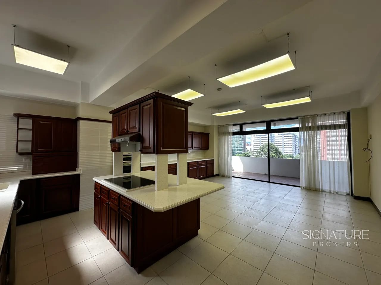 Apartamento en Venta – Premiere Plaza Z.10 — Apartamento en Venta en Zona 10, Guatemala, Ciudad — foto 1 de 16
