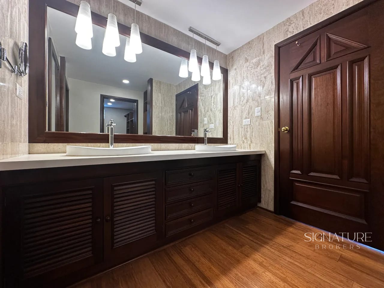 Apartamento en Venta – Premiere Plaza Z.10 — Apartamento en Venta en Zona 10, Guatemala, Ciudad — foto 11 de 16