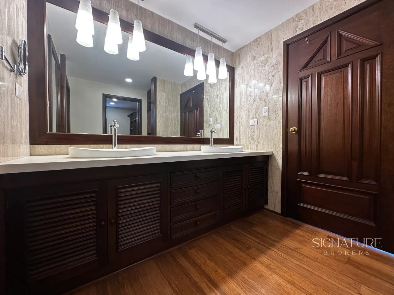Apartamento en Venta – Premiere Plaza Z.10 — Apartamento en Venta en Zona 10, Guatemala, Ciudad — foto 12 de 16