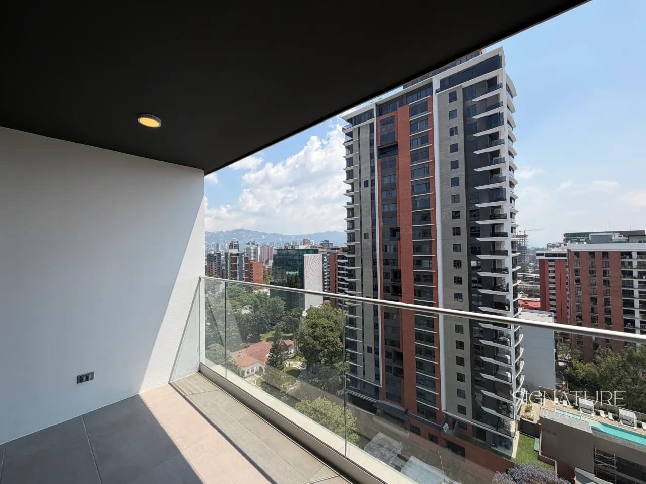 Apartamentos en renta - Vasanta, Z.10 — Apartamento en Alquiler en Vasanta, Zona 10, Guatemala, Ciudad — foto 12 de 13