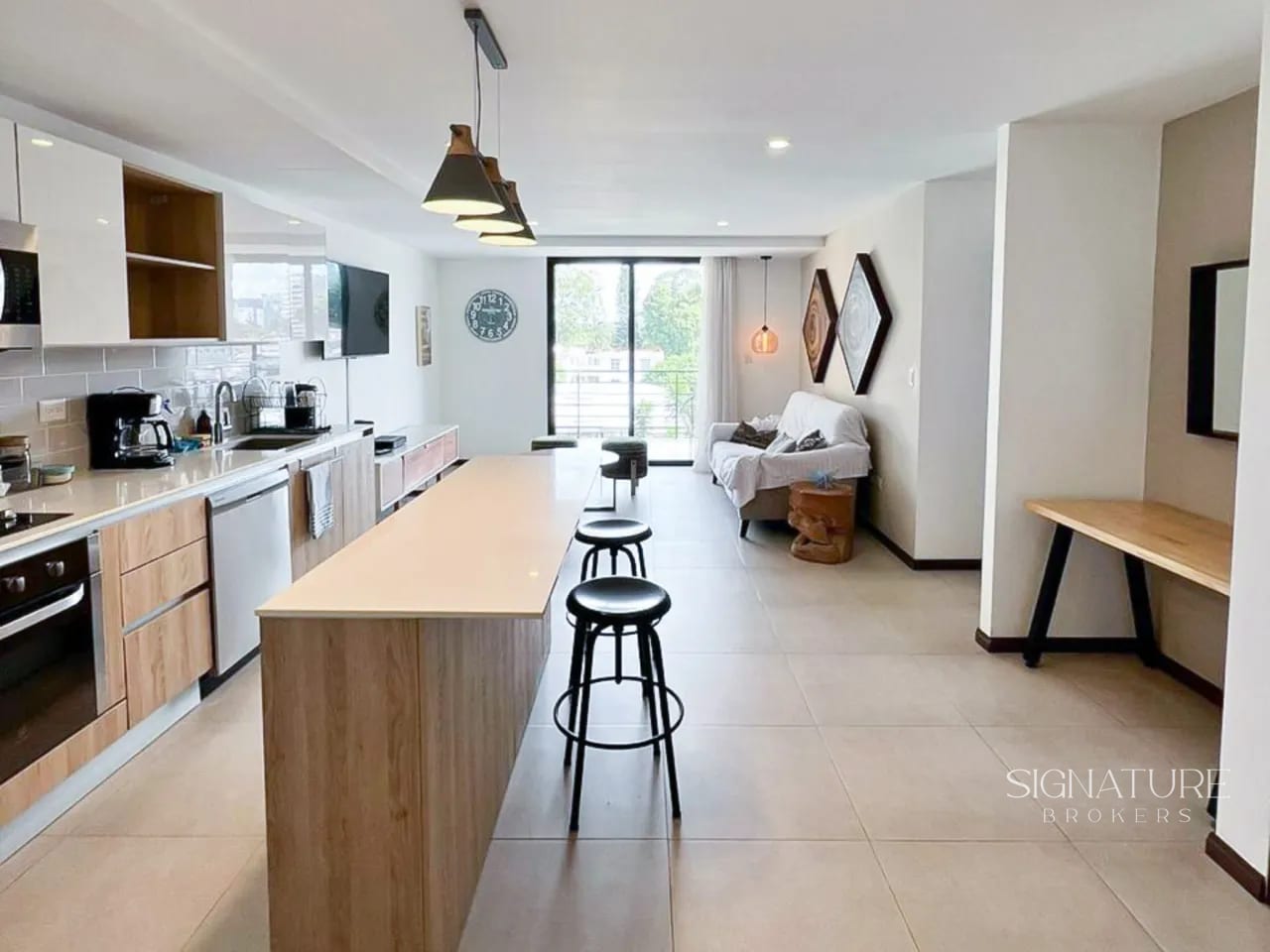 Apartamento amueblado en renta | MIRA, zona 10 — Apartamento en Alquiler en Mira, Zona 10, Guatemala, Ciudad — foto 1 de 10