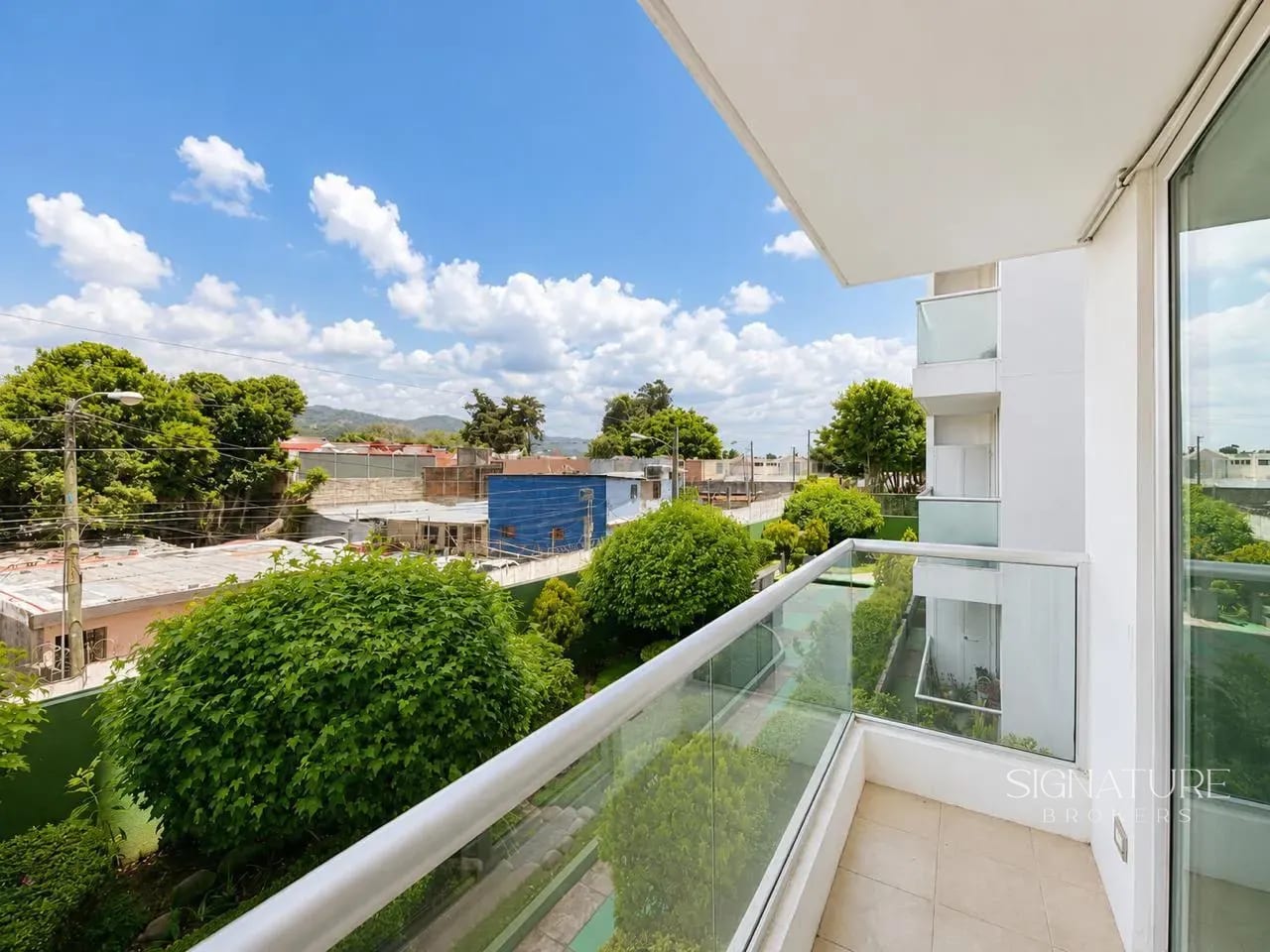 Apartamento amueblado en renta - Condado La Villa, zona 14 — Apartamento en Alquiler en Zona 14, Guatemala, Ciudad — foto 10 de 10