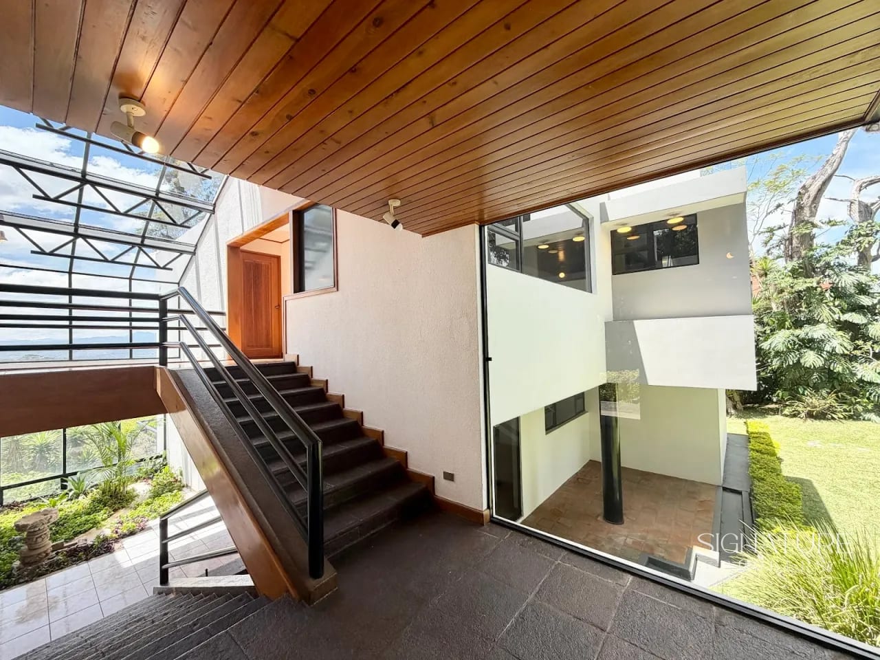 Casa en Venta – Lomas del Bosque, Finca La Plata Z.10 — Casa en Venta en Zona 10, Guatemala, Ciudad — foto 5 de 10