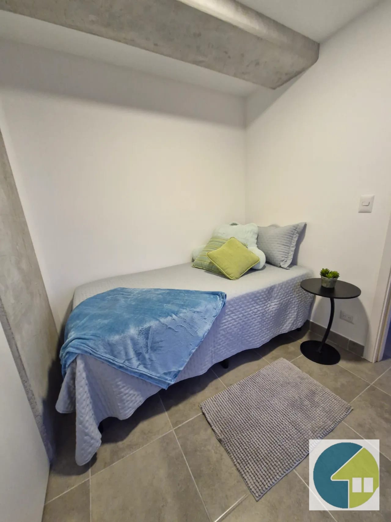 Dormitorio 2 — Apartamento amueblado y equipado en venta en zona 10 — Apartamento en Venta en Fiamene, Zona 10, Guatemala, Ciudad — foto 7 de 14