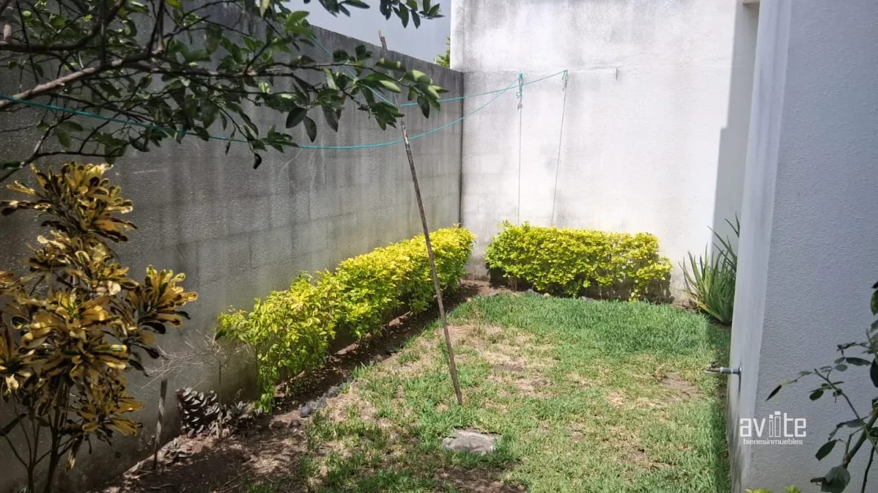 Cañadas del Naranjo, zona 4 de Mixco. Casa en venta Q1,900,000 — Casa en Venta en Montserrat II, Zona 4 Mixco, Guatemala, Ciudad — foto 9 de 17