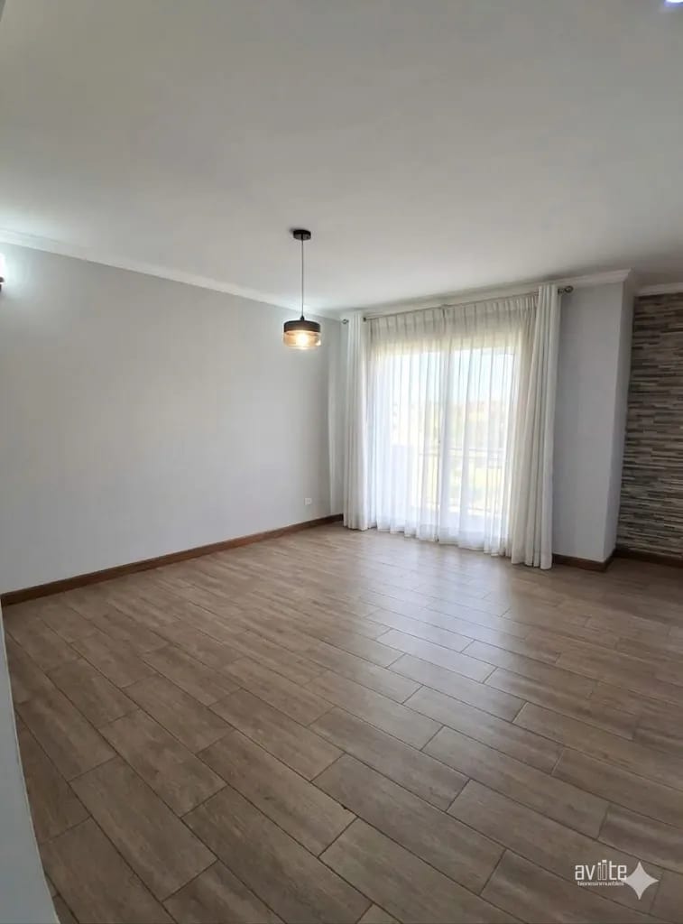 Bosques de La Fontana, zona 4 de Mixco. Venta de hermosa casa — Casa en Venta en Zona 4 Mixco, Guatemala, Ciudad — foto 3 de 14