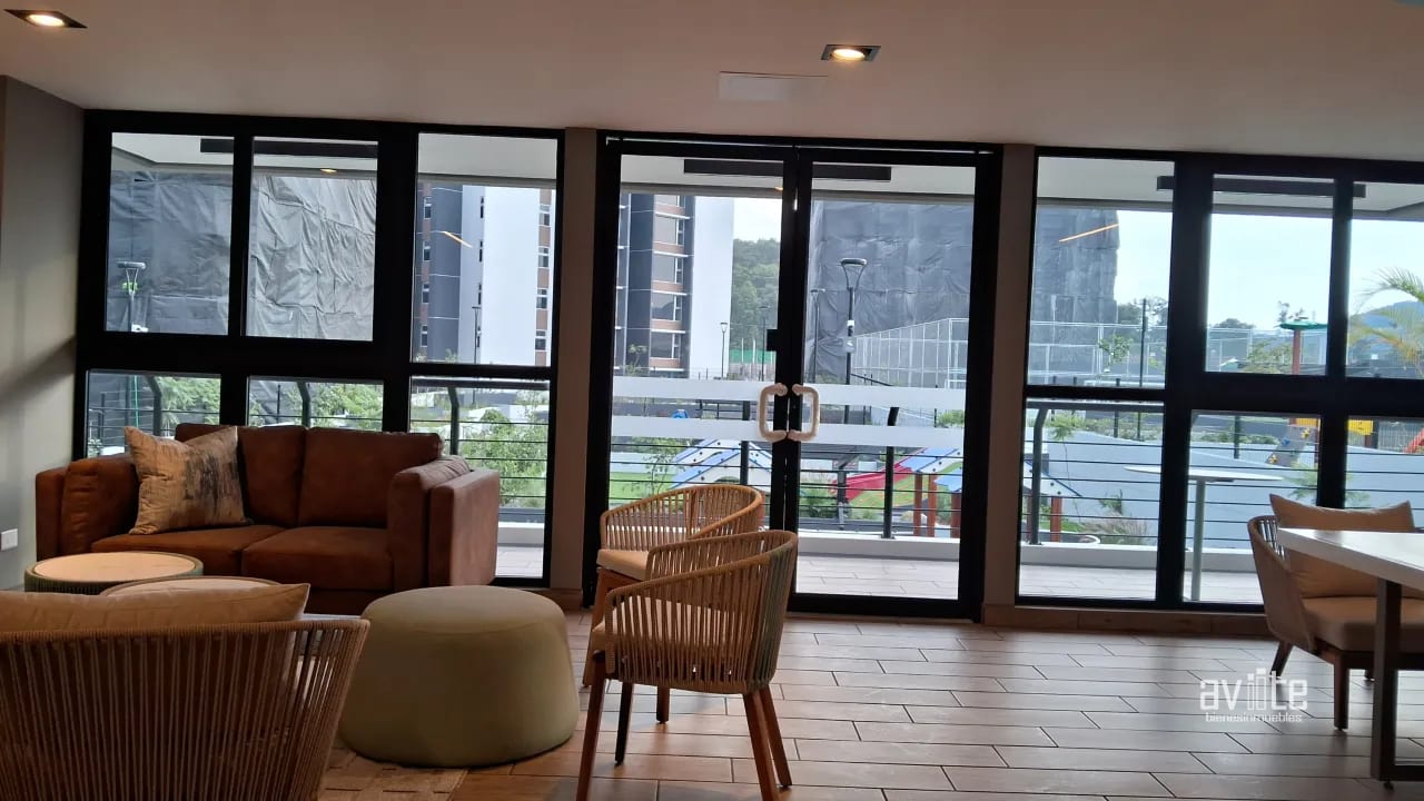 Serena, Condado Naranjo, Apartamento en alquiler, nivel alto — Apartamento en Alquiler en Condado Naranjo, Zona 4 Mixco, Guatemala, Ciudad — foto 11 de 13