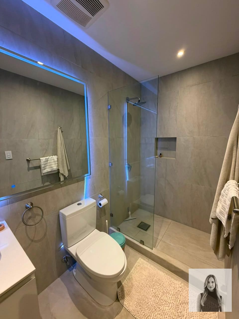 Renta Apto / Vasanta Zona 10 / Amueblado — Apartamento en Alquiler en Vasanta, Zona 10, Guatemala, Ciudad — foto 6 de 7