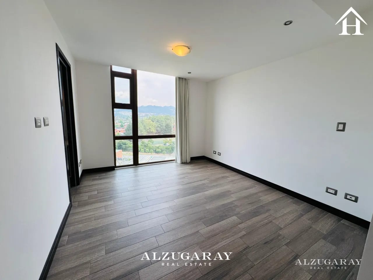 APTO. NIVEL ALTO C/ BALCÓN 3 HAB. /SAN ISIDRO 2021 Z.16 — Apartamento en Venta en Zona 16, Guatemala, Ciudad — foto 5 de 11