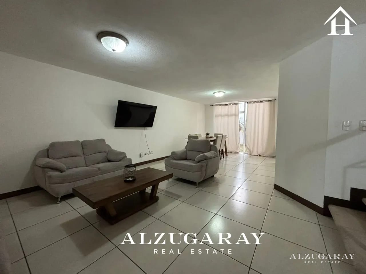 CASA EN RESIDENCIAL Z.16 - 4 HAB./ NUEVAS CASCADAS — Casa en Alquiler en Zona 16, Guatemala, Ciudad — foto 2 de 7