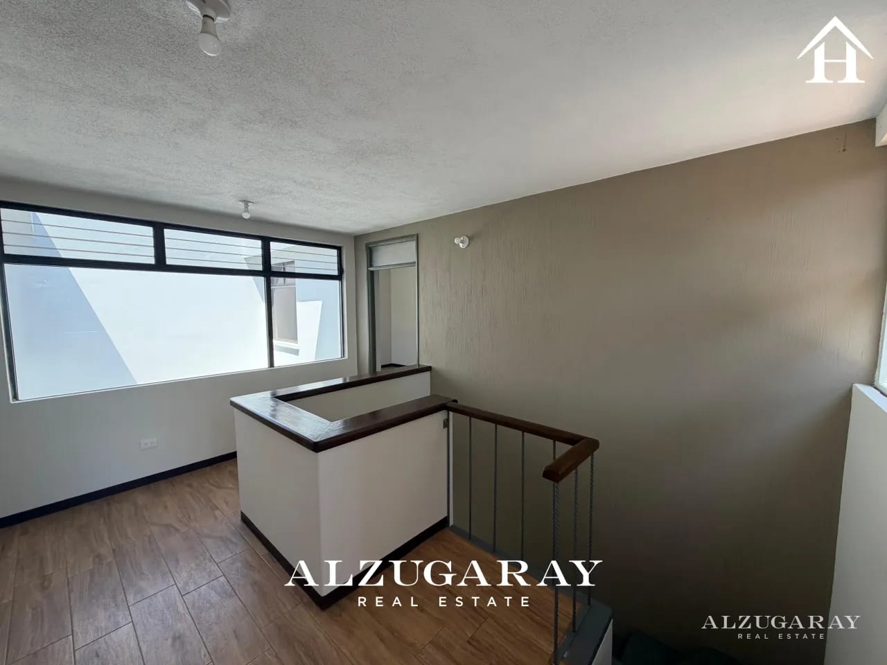 CASA REMODELADA EN CONDOMINIO - 3 HAB. AVENIDA HINCAPIE ZONA 13 — Casa en Alquiler en Zona 13, Guatemala, Ciudad — foto 7 de 12