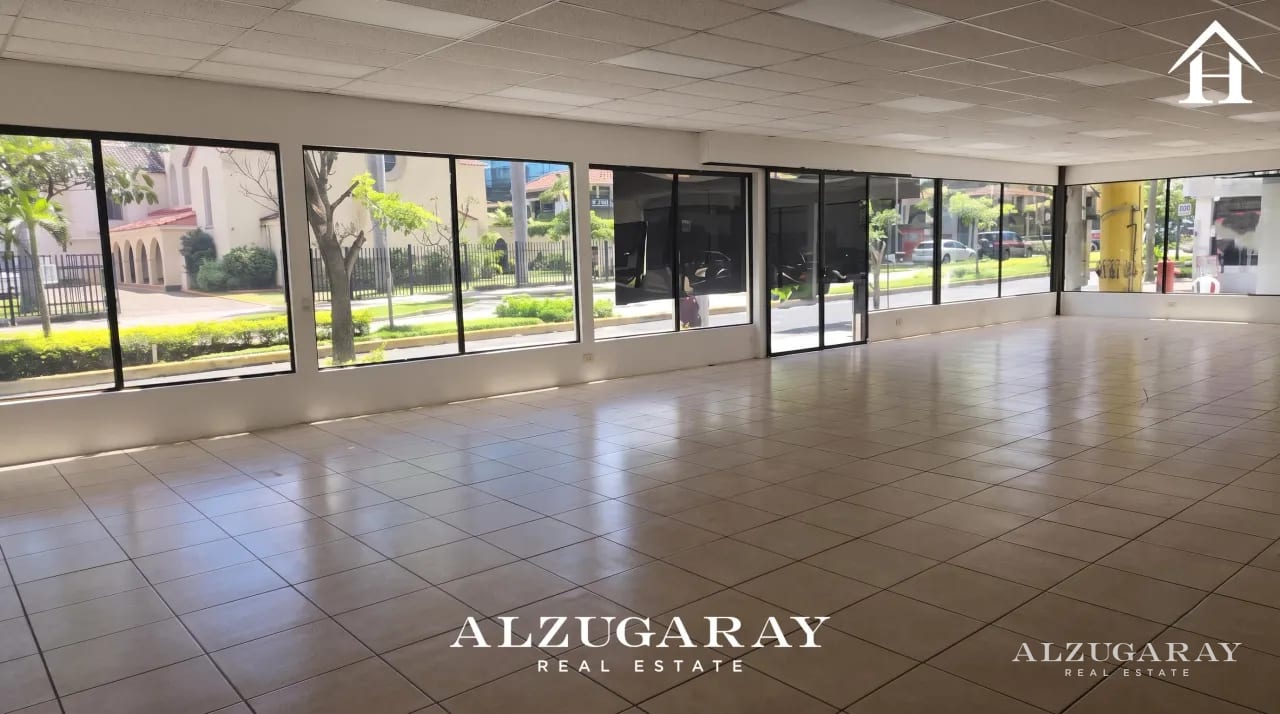 Local Comercial en Renta - 500 M2 / Excelente Ubicación Z. 9 — Local en Alquiler en Zona 9, Guatemala, Ciudad — foto 1 de 6