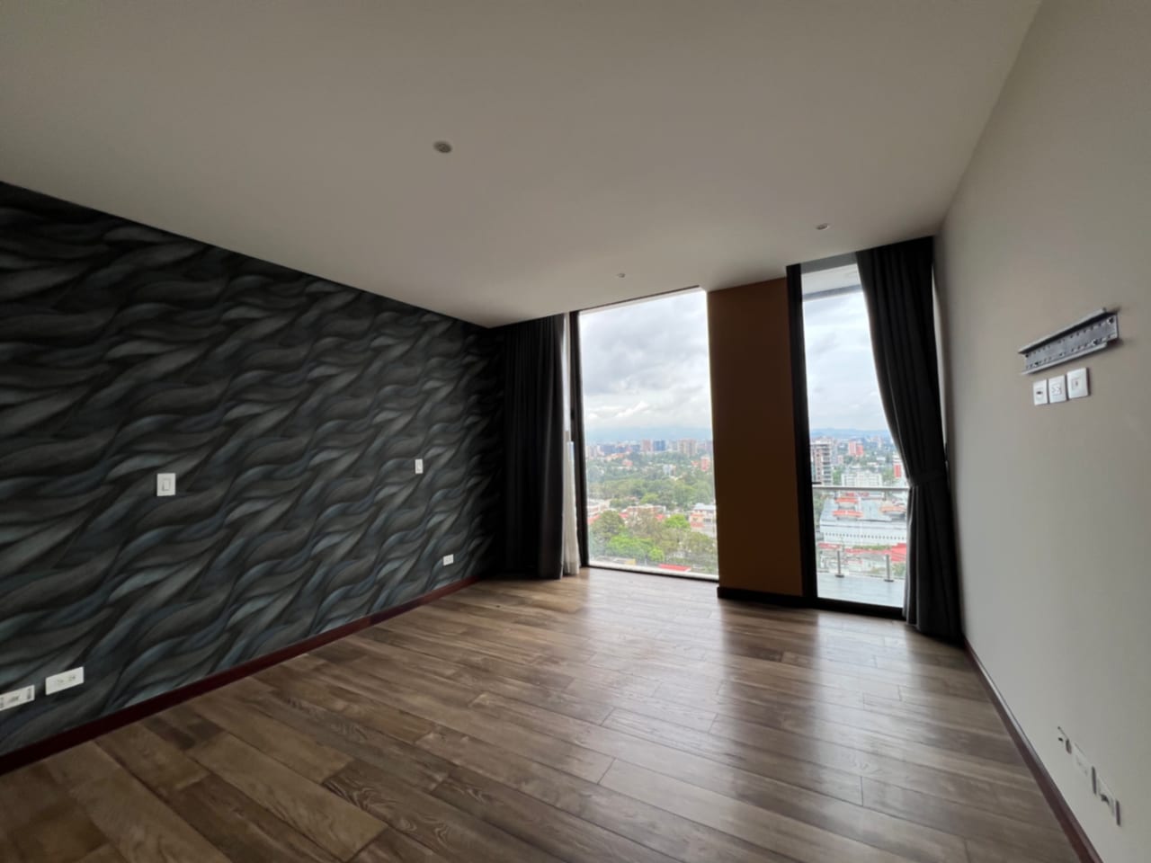 Apartamento Renta Zona 15 Vista Hermosa 2, Edificio Vhista , 2 Dormitorios , 2,5 Baños, 135 MTS2 $1,500 Linda Vista (no Se Aceptan Mascotas) — Apartamento en Alquiler en Vista Hermosa II, Zona 15, Guatemala, Ciudad — foto 8 de 16