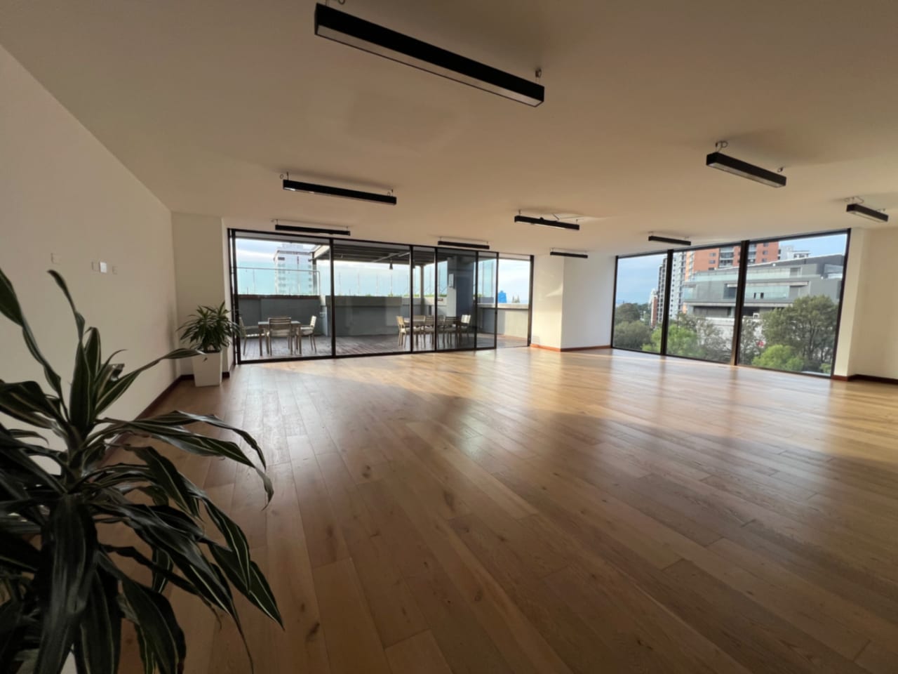 Apartamento Renta Zona 15 Vista Hermosa 2, Edificio Vhista , 2 Dormitorios , 2,5 Baños, 135 MTS2 $1,500 Linda Vista (no Se Aceptan Mascotas) — Apartamento en Alquiler en Vista Hermosa II, Zona 15, Guatemala, Ciudad — foto 12 de 16