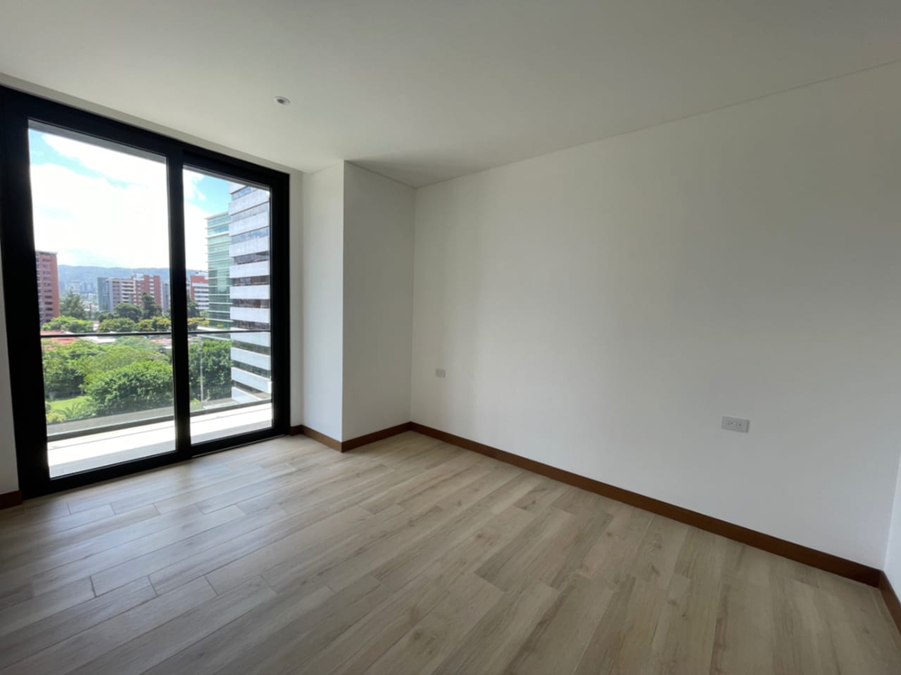 Zona 10, Apartamento Nuevo en Renta Ferré Diez, 95 MTS2, 2 Dormitorios — Apartamento en Alquiler en Ferré Diez, Zona 10, Guatemala, Ciudad — foto 3 de 16