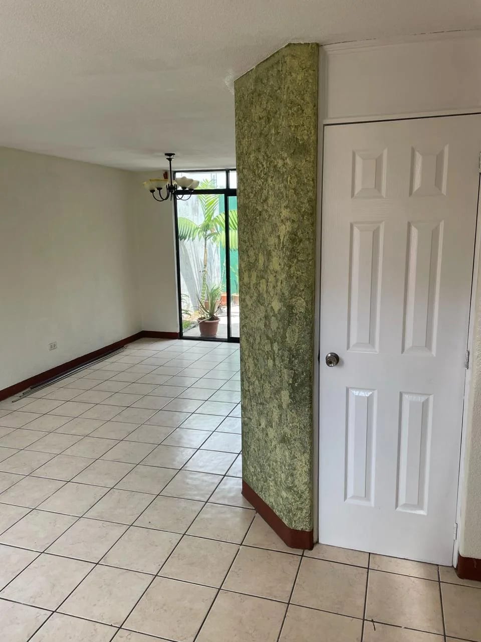 Casa en Venta Km. 10.5 Carretera al Atlántico, Residenciales Casa Grande — Casa en Venta en Carretera al Atlántico, Guatemala, Ciudad — foto 4 de 16