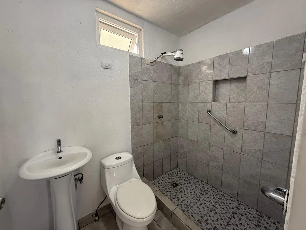 Casa en Venta Hacienda Las Mercedes I, San José Pinula — Casa en Venta en San José Pinula, Guatemala, Ciudad — foto 8 de 10