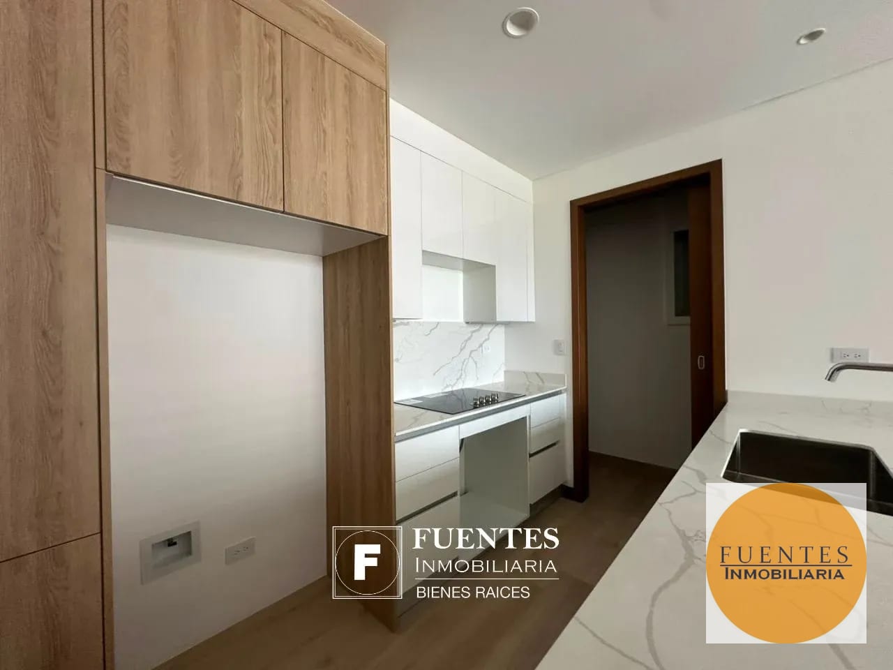 Apartamento en Alquiler - Torre Ferré Diez - Zona 10 - (piso 4) — Apartamento en Alquiler en Zona 10, Guatemala, Ciudad — foto 2 de 6
