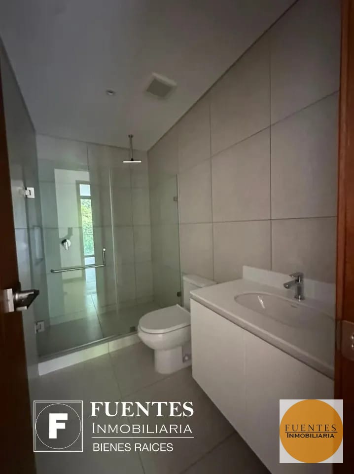Apartamento en Alquiler - Torre Ferré Diez - Zona 10 - (piso 4) — Apartamento en Alquiler en Zona 10, Guatemala, Ciudad — foto 3 de 6