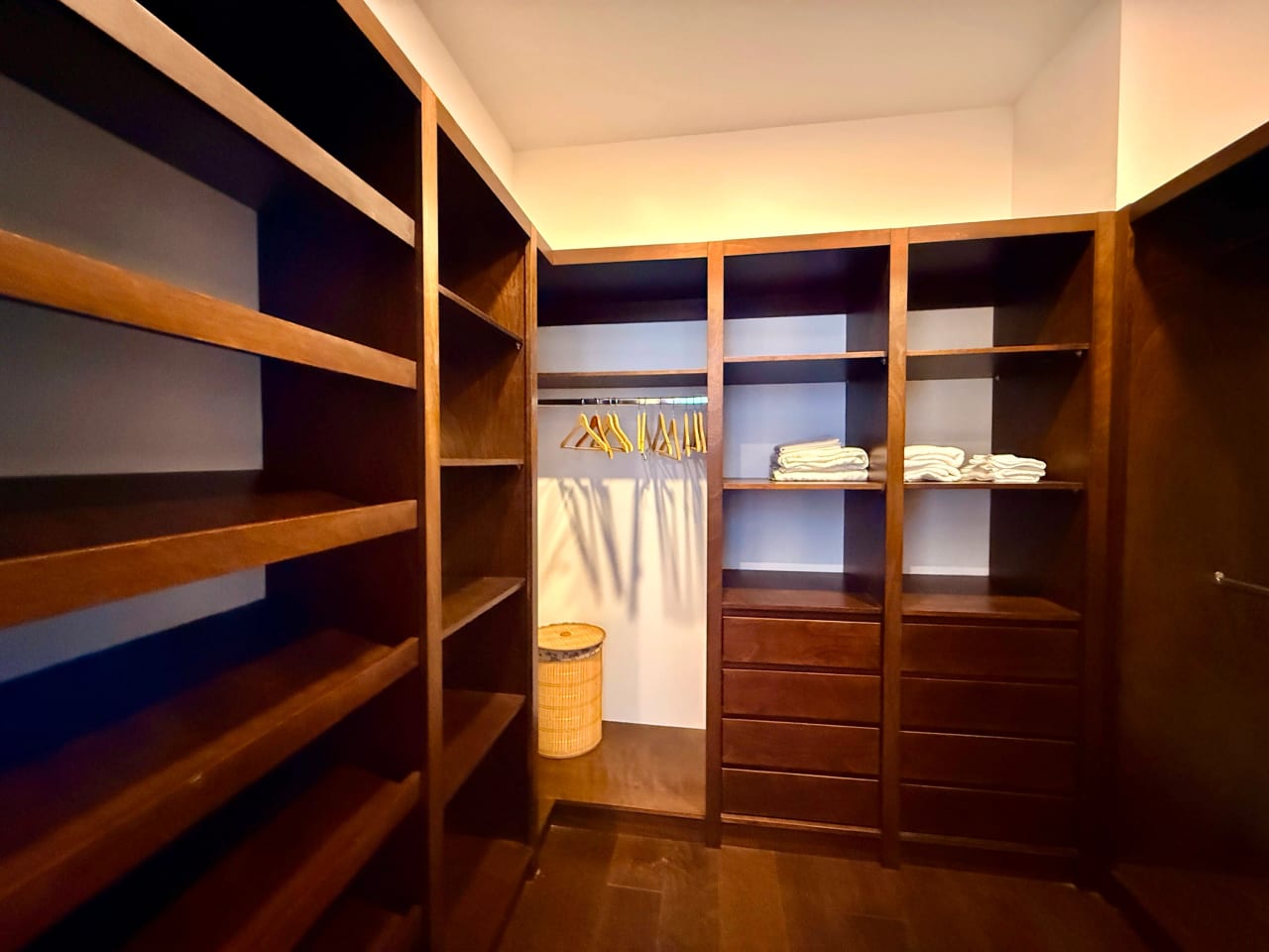 Vendo apartamento en edificio Echo zona 14 — Apartamento en Venta en Zona 14, Guatemala, Ciudad — foto 11 de 17