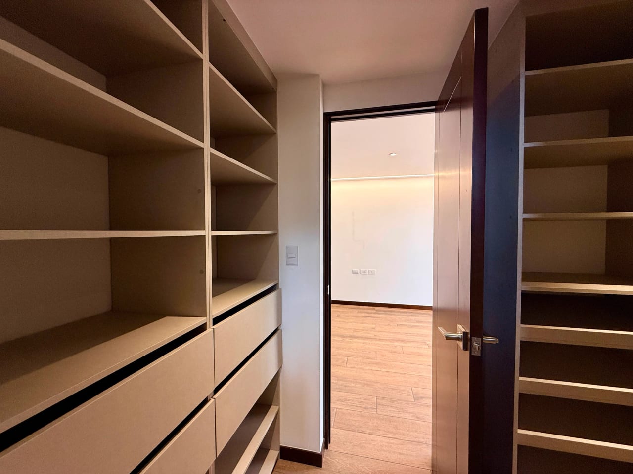 Vendo apartamento en Astorga zona 13 — Apartamento en Venta en Zona 13, Guatemala, Ciudad — foto 6 de 17