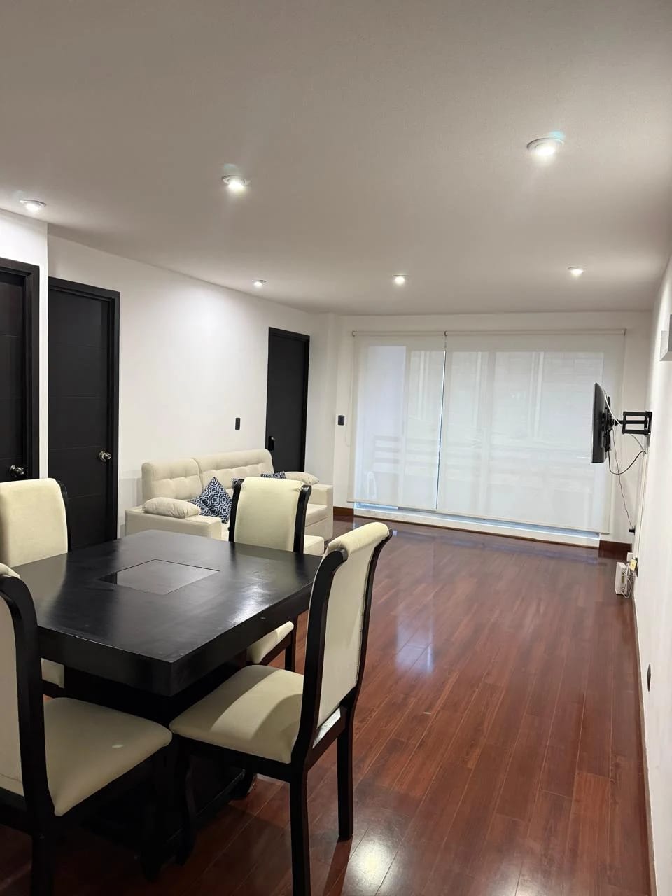 Alquilo apartamento en Bosque de Euskadi zona 16 — Apartamento en Alquiler en Zona 16, Guatemala, Ciudad — foto 1 de 15