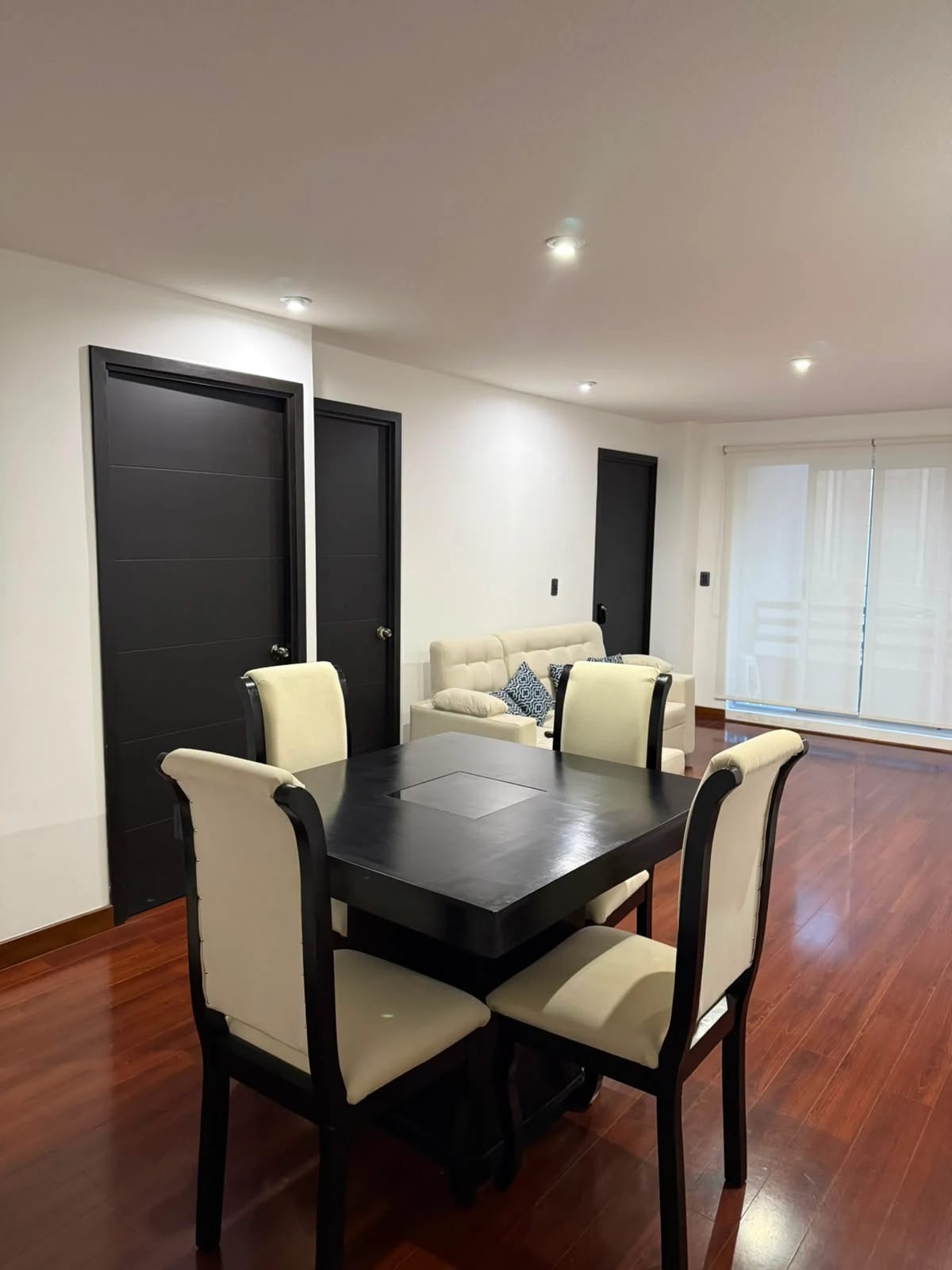 Alquilo apartamento en Bosque de Euskadi zona 16 — Apartamento en Alquiler en Zona 16, Guatemala, Ciudad — foto 4 de 15