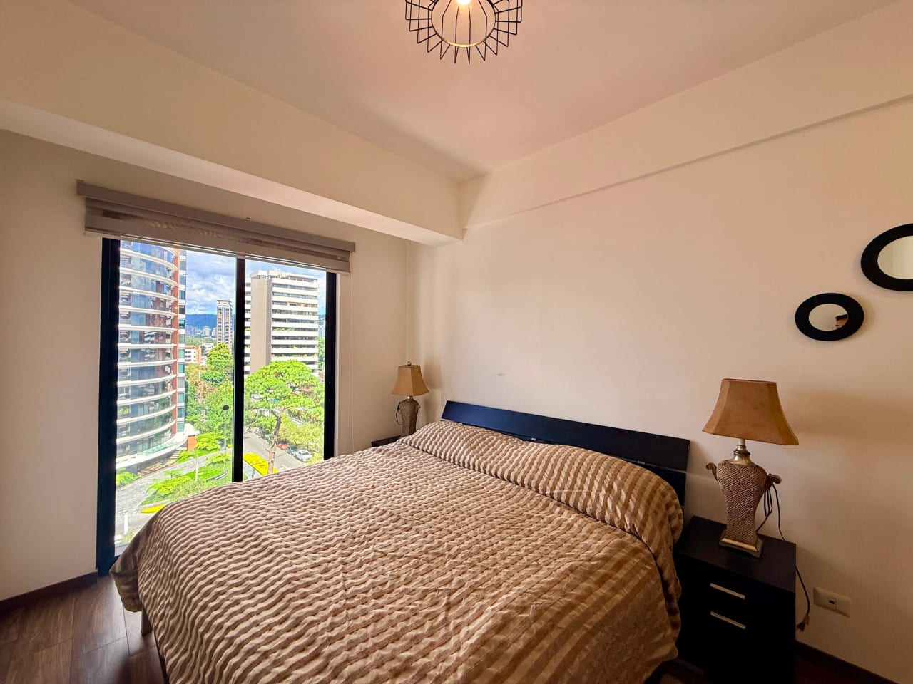 Vendo apartamento en Casa Clara zona 10 — Apartamento en Venta en Zona 10, Guatemala, Ciudad — foto 13 de 16