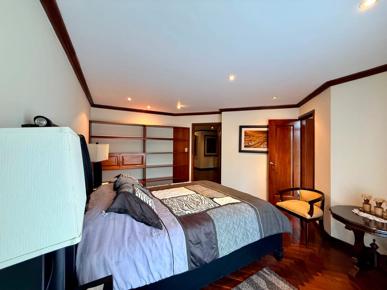 Vendo apartamento en L'Excellence zona 14 — Apartamento en Venta en Zona 14, Guatemala, Ciudad — foto 16 de 17